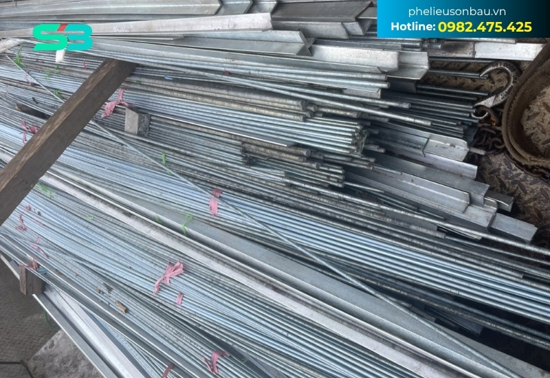 Phế Liệu Sơn Báu thu mua tất cả các loại phế liệu sắt thép tại khu vực Phước Vĩnh 