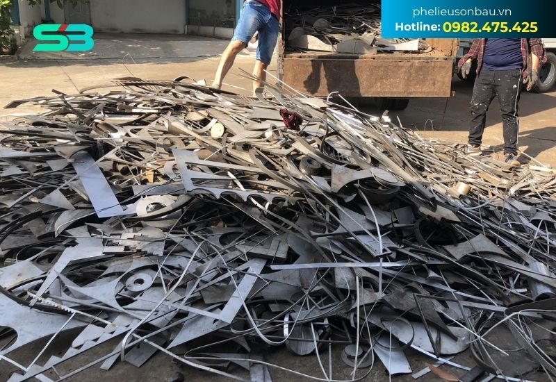 Hợp kim là vật liệu được tạo thành từ việc kết hợp nhiều loại kim, có tính chất vượt trội
