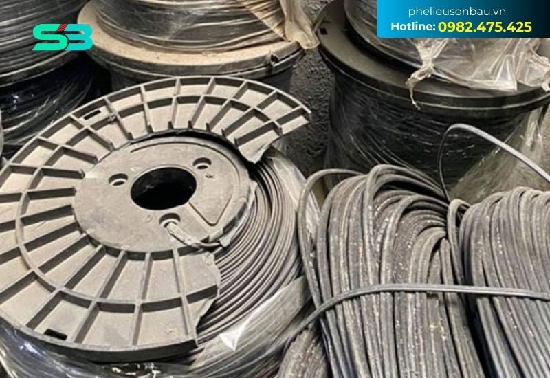 Phế liệu Sơn Báu thu mua và tái chế các loại dây điện cũ với quy trình xử lý toàn bộ