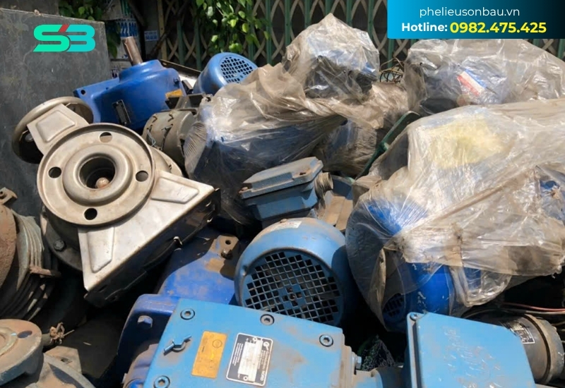 Phế liệu Sơn Báu chuyên thu mua các loại phế liệu máy móc tại Bến Cát