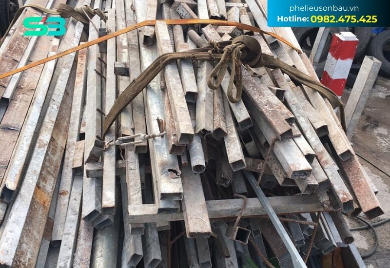 Phế liệu Sơn Báu thu mua công trình sản xuất tại khu vực Trảng Bom